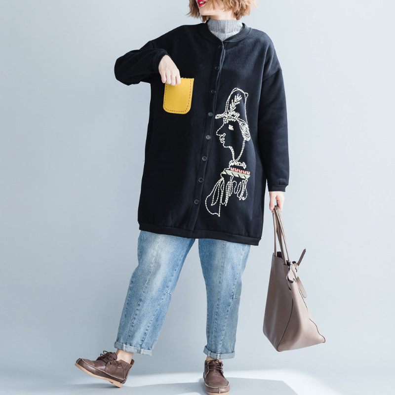 Stilfulde Sorte Bomuldstoppe Oversize Bomuld O Hals Naturligt Pullover Print Button Down T-shirt - Dame vinterfrakker