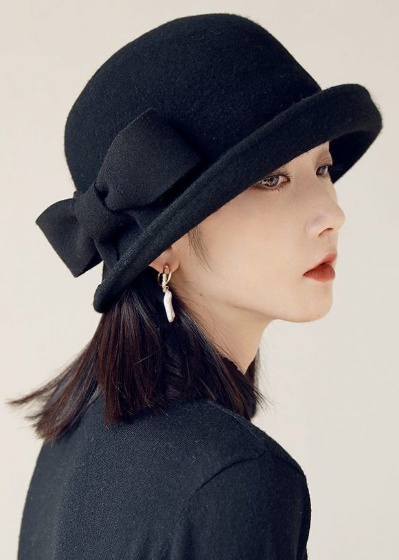 Stilfuld Black Bow Edge Curl Ulden Cloche Hat - Dame uldfrakker