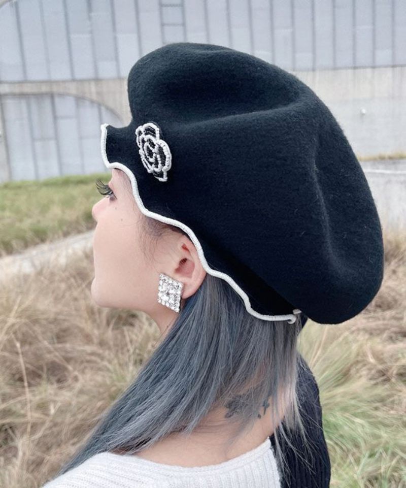 Unik Sort Rynset Originalt Design Ulden Breton Hat - Dame uldfrakker