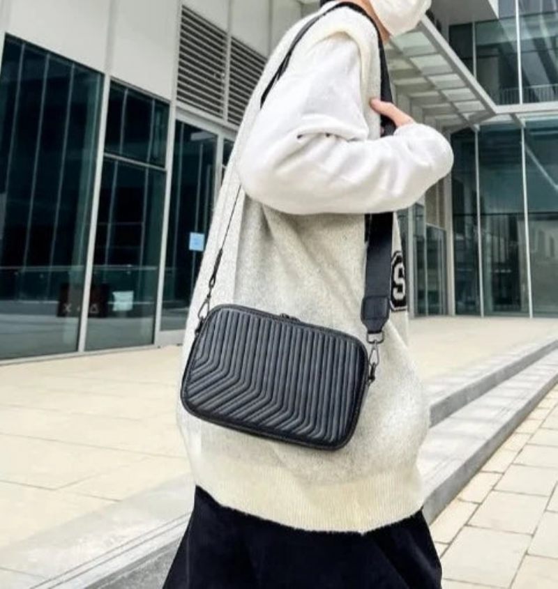 Crossbody Taske Til Mænds Design Bred Skulderrem Casual Par Stil - Sort